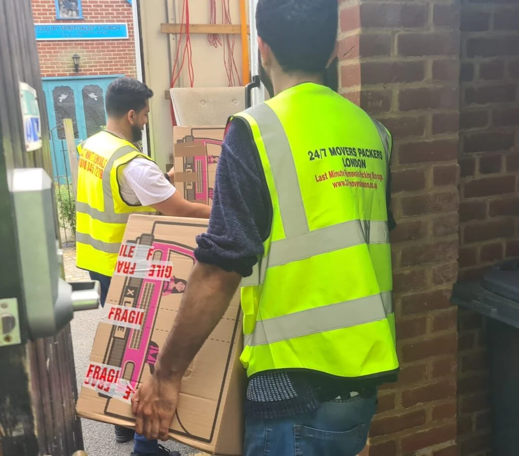 Where Bond Street Moves with Class-Premium Removal Experts in W1S